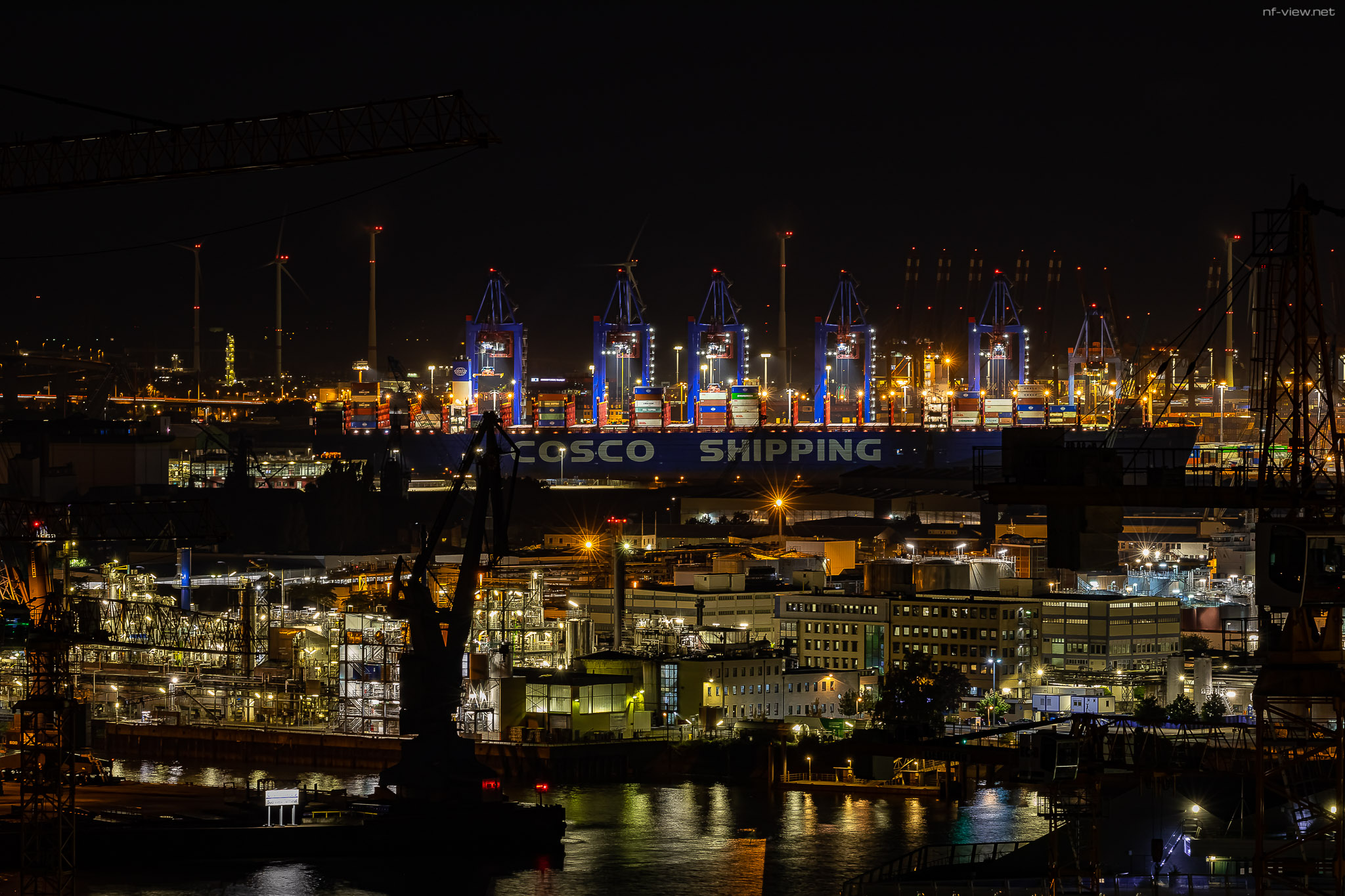 Wimmelbild vom Hafen