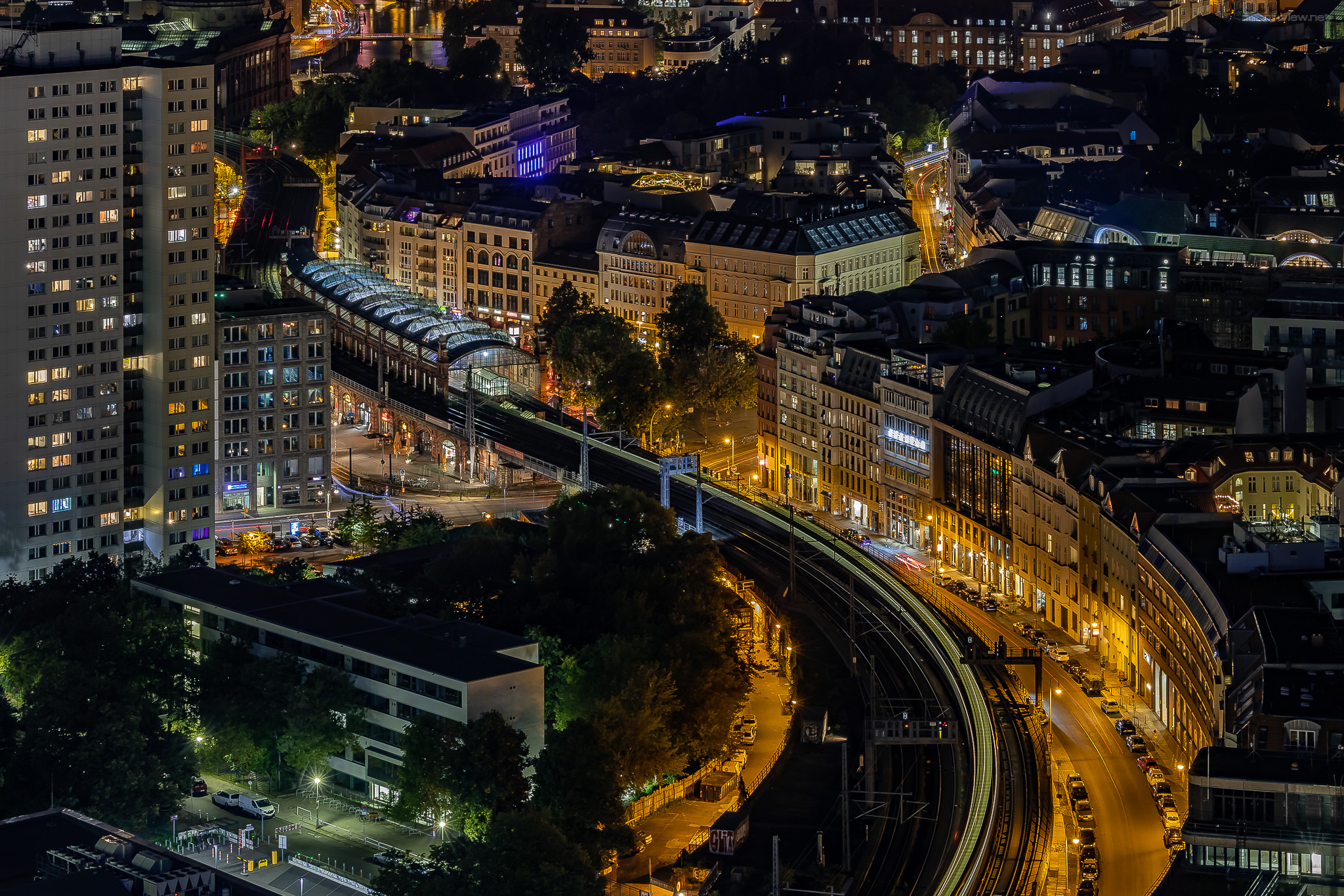 U-Bahn Lichtspuren am Hakeschen Markt