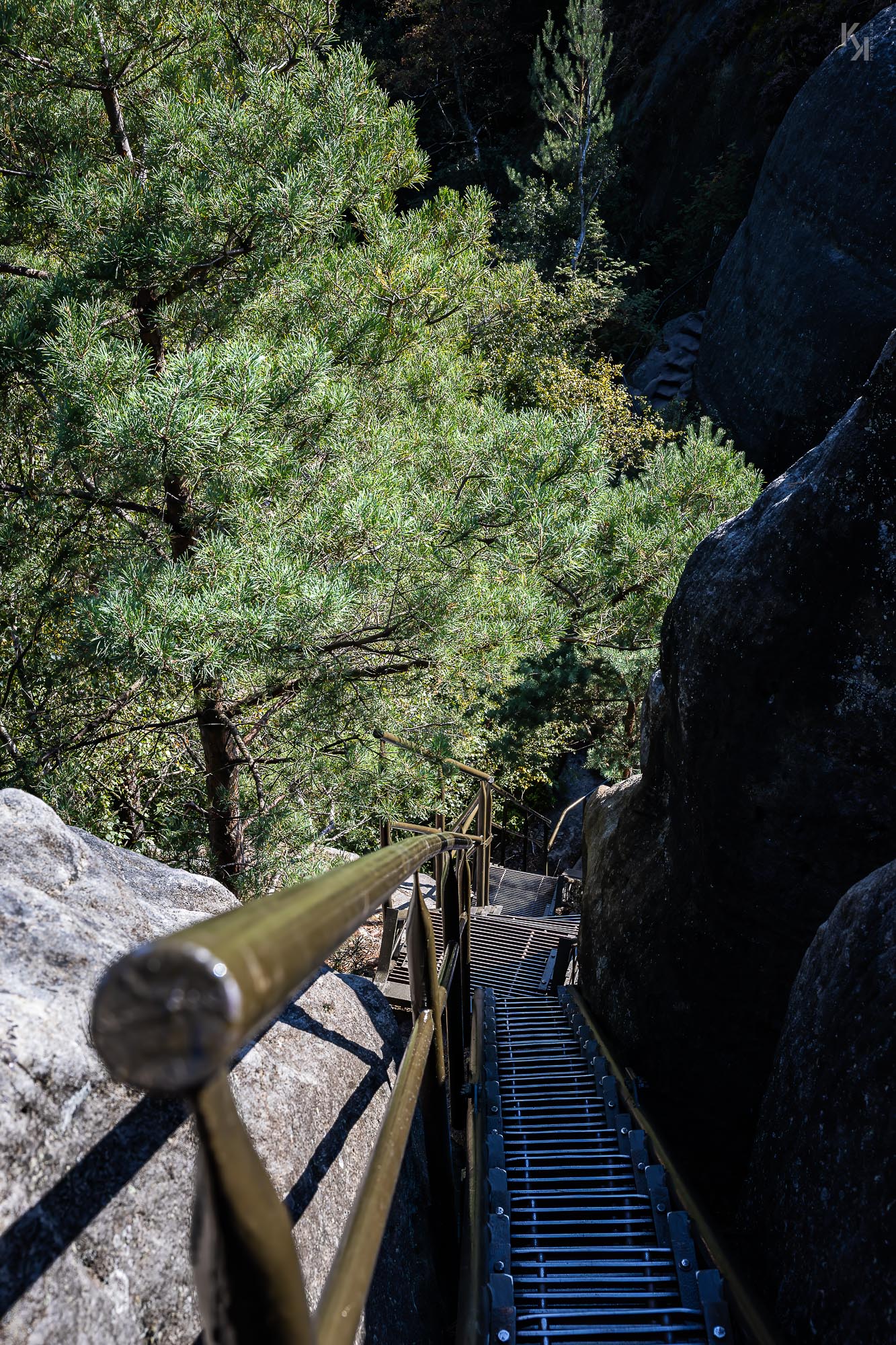 es geht wieder steil bergab