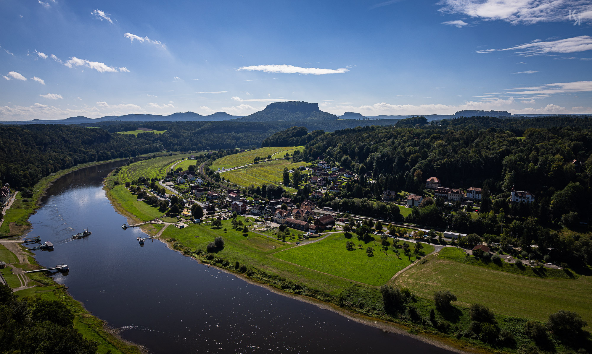 von der Basteiaussicht auf den Lilienstein geschaut