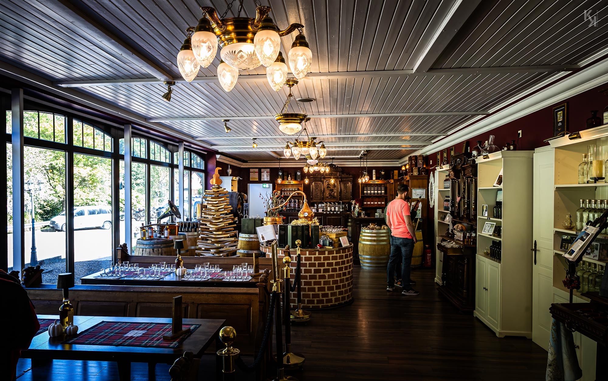 Der Tasting- und Verkaufsraum der Destillerie